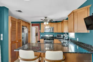 6 Linton Ct, West Babylon, NY 11704 - Photo 17