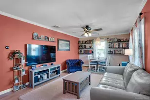6 Linton Ct, West Babylon, NY 11704 - Photo 9
