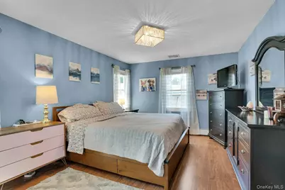 6 Linton Court, West Babylon, NY 11704 - Photo 25