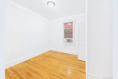 2858 E 197th Street, Bronx, NY 10461 - Photo 11