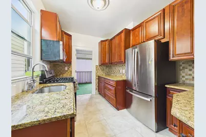2858 E 197th Street, Bronx, NY 10461 - Photo 7