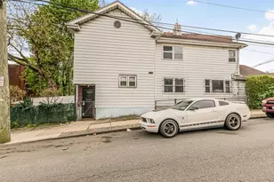 20 St Josephs Ave, Yonkers, NY 10703 - Photo 3