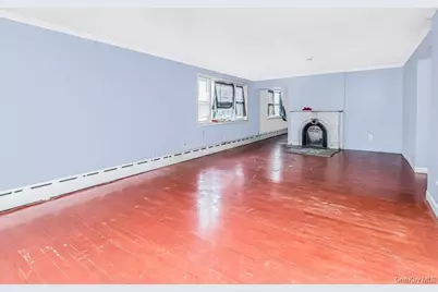 20 Saint Josephs Avenue, Yonkers, NY 10703 - Photo 13