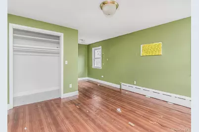 20 Saint Josephs Avenue, Yonkers, NY 10703 - Photo 17