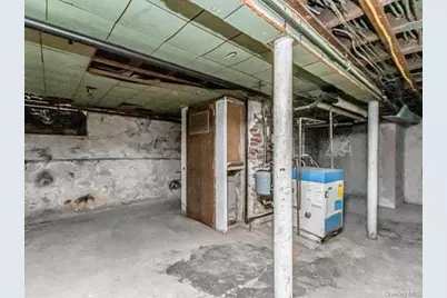 20 Saint Josephs Avenue, Yonkers, NY 10703 - Photo 23