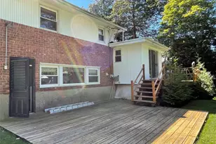 2 Stuart Dr, Syosset, NY 11791 - Photo 17