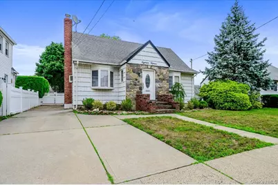 1815 Meadowbrook Road, Merrick, NY 11566 - Photo 1
