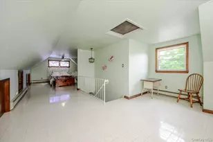 1815 Meadowbrook Rd, Merrick, NY 11566 - Photo 13