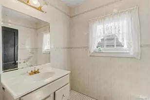 2950 Randall Ave, Bronx, NY 10465 - Photo 21