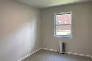 73-03 Little Neck, Glen Oaks, NY 11004 - Photo 9