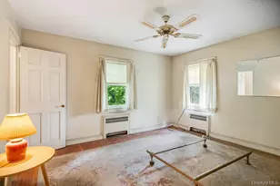 544 S Wellwood Ave, Lindenhurst, NY 11757 - Photo 11