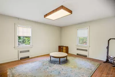 544 S Wellwood Avenue, Lindenhurst, NY 11757 - Photo 15