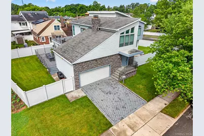 66-06 Marathon Parkway, Little Neck, NY 11362 - Photo 21