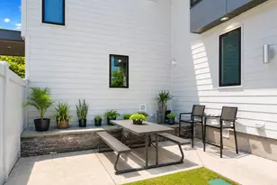 66-06 Marathon Pkwy, Little Neck, NY 11362 - Photo 19