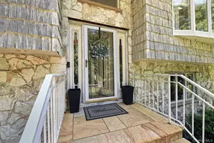 97 Elk St, South Huntington, NY 11743 - Photo 3
