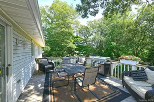 97 Elk St, South Huntington, NY 11743 - Photo 17