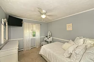 97 Elk St, South Huntington, NY 11743 - Photo 15