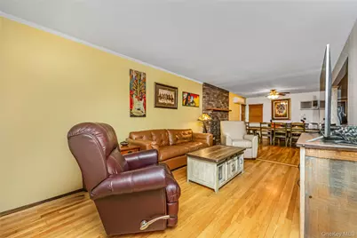 192 Sycamore Avenue, Bethpage, NY 11714 - Photo 5