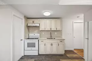68 Shipherd Ave, Lynbrook, NY 11563 - Photo 11