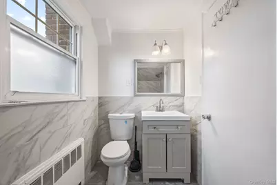 68 Shipherd Avenue, Lynbrook, NY 11563 - Photo 7
