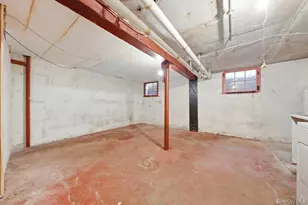 5633 Post Rd, Bronx, NY 10471 - Photo 19