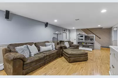 3745 Locust Avenue, Seaford, NY 11783 - Photo 21