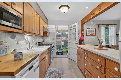 12 W Haven Drive, East Northport, NY 11731 - Photo 23