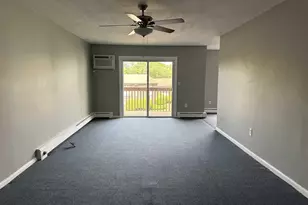 3 Hook Rd, Poughkeepsie, NY 12601 - Photo 9