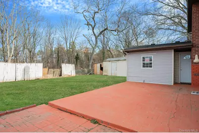 105 Ames Street, Brentwood, NY 11717 - Photo 33