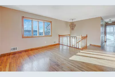 105 Ames Street, Brentwood, NY 11717 - Photo 7