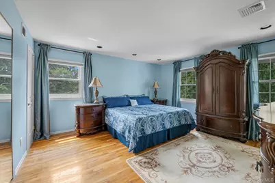 2 Madison Avenue, Jericho, NY 11753 - Photo 13