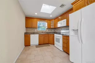 38 Sintsink Dr W, Port Washington, NY 11050 - Photo 5