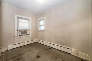 485 Minnieford Ave, Bronx, NY 10464 - Photo 9