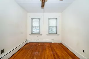 485 Minnieford Ave, Bronx, NY 10464 - Photo 5