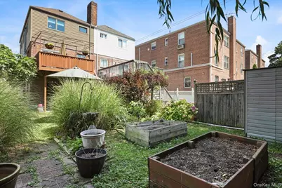 1415 Reed Place, Bronx, NY 10465 - Photo 19