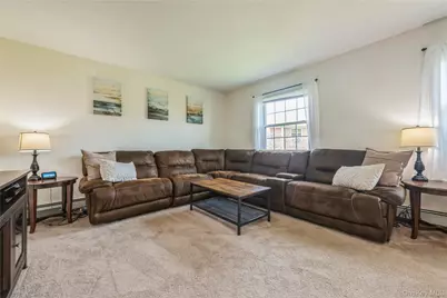 460 Old Town Road #8J, Port Jefferson Station, NY 11776 - Photo 3