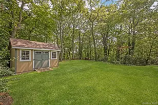 8 Arosa Ct, Greenlawn, NY 11740 - Photo 31