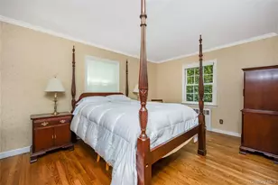 8 Arosa Ct, Greenlawn, NY 11740 - Photo 15