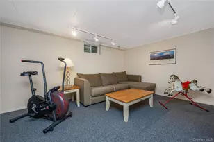 8 Arosa Ct, Greenlawn, NY 11740 - Photo 21