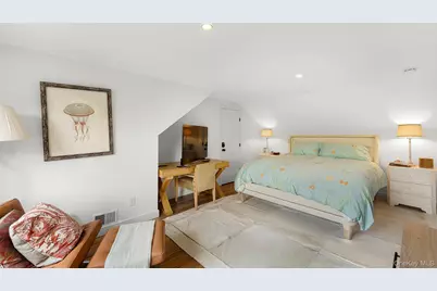 770 Hill Street, Southampton, NY 11968 - Photo 21