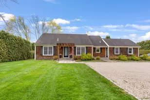 770 Hill St, Southampton, NY 11968 - Photo 3