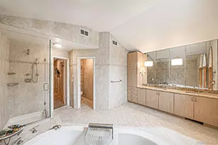 2 Sagamore Way N, Jericho, NY 11753 - Photo 25