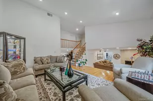 2 Sagamore Way N, Jericho, NY 11753 - Photo 17