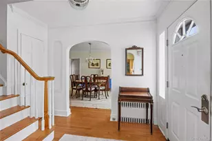 75 Bulson Rd, Rockville Centre, NY 11570 - Photo 3