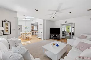75 Bulson Rd, Rockville Centre, NY 11570 - Photo 7