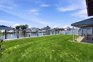 212 Shore Rd, Lindenhurst, NY 11757 - Photo 5