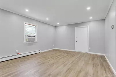 26 Woodland Street, Ronkonkoma, NY 11779 - Photo 21