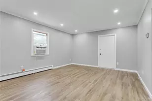 26 Woodland St, Ronkonkoma, NY 11779 - Photo 21