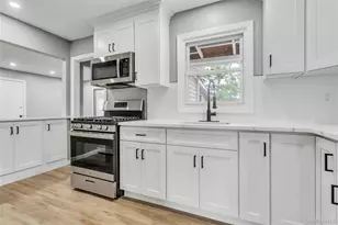 26 Woodland St, Ronkonkoma, NY 11779 - Photo 7