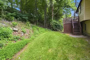 107 Sutton Park Rd, Poughkeepsie, NY 12603 - Photo 33